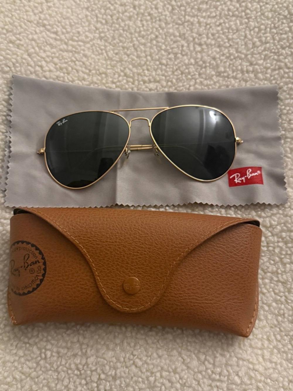 Ray-Ban Gold Frame Black Lens Aviator Sunglasses